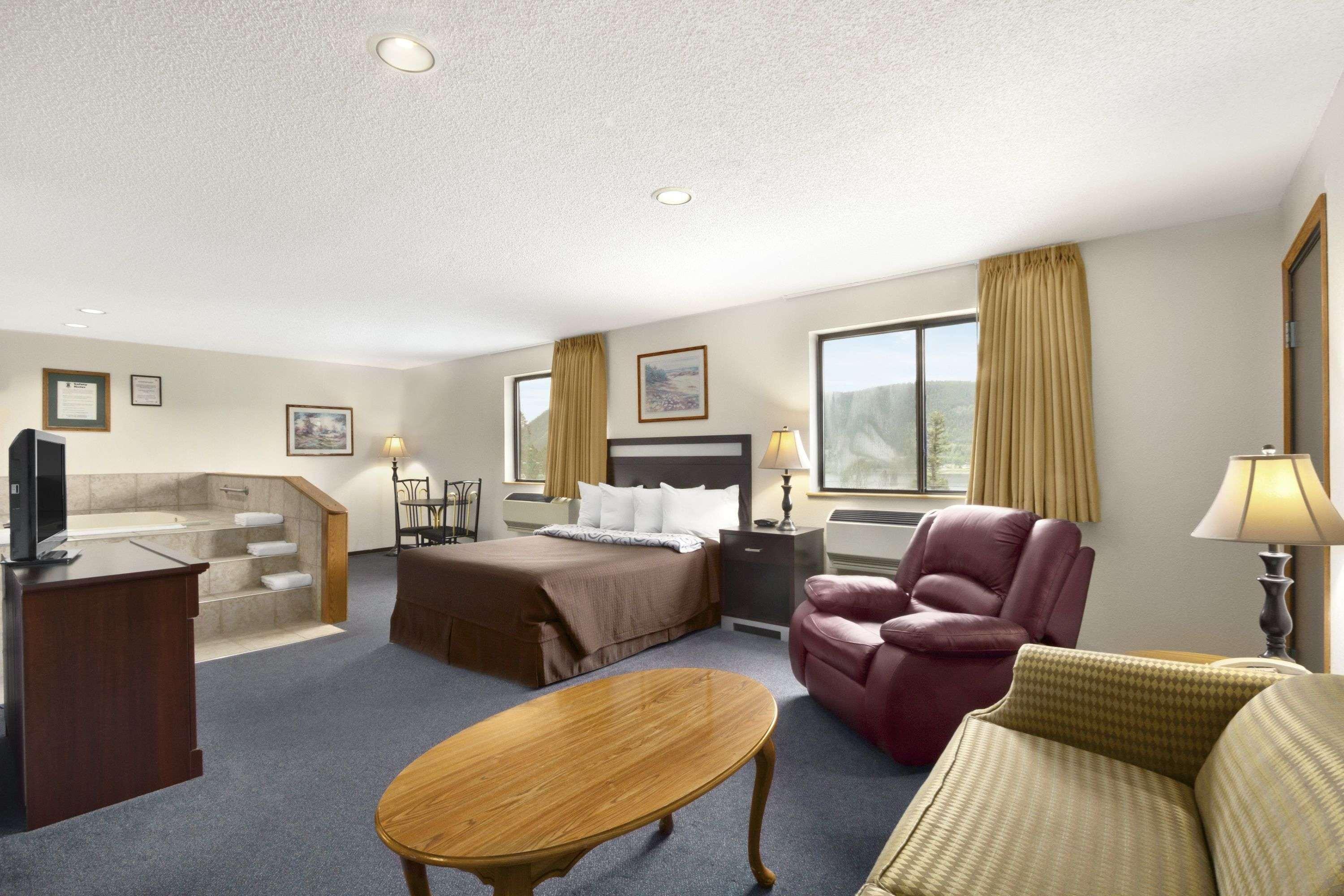 Super 8 By Wyndham Williams Lake Bc Exterior foto